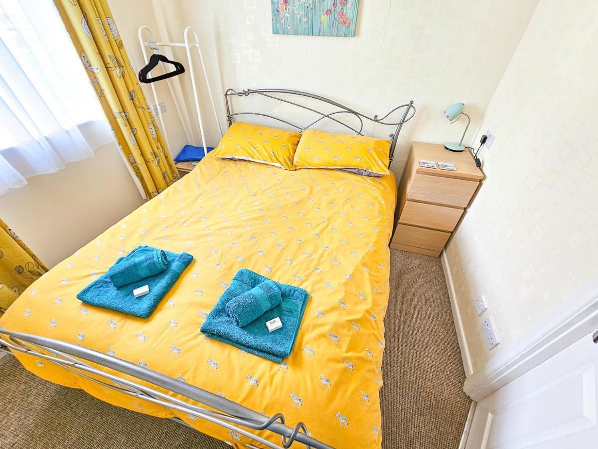 Dart Haven - Cheerful Holiday Bungalow In Galmpton Exteriör bild