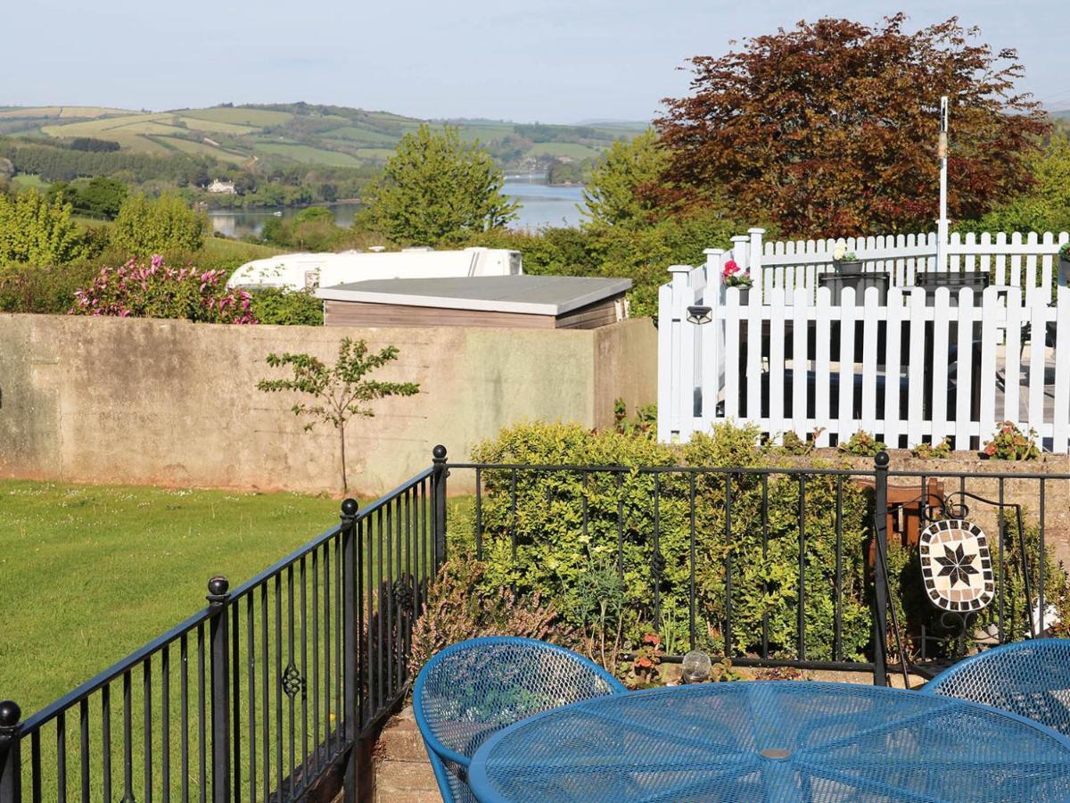 Dart Haven - Cheerful Holiday Bungalow In Galmpton Exteriör bild
