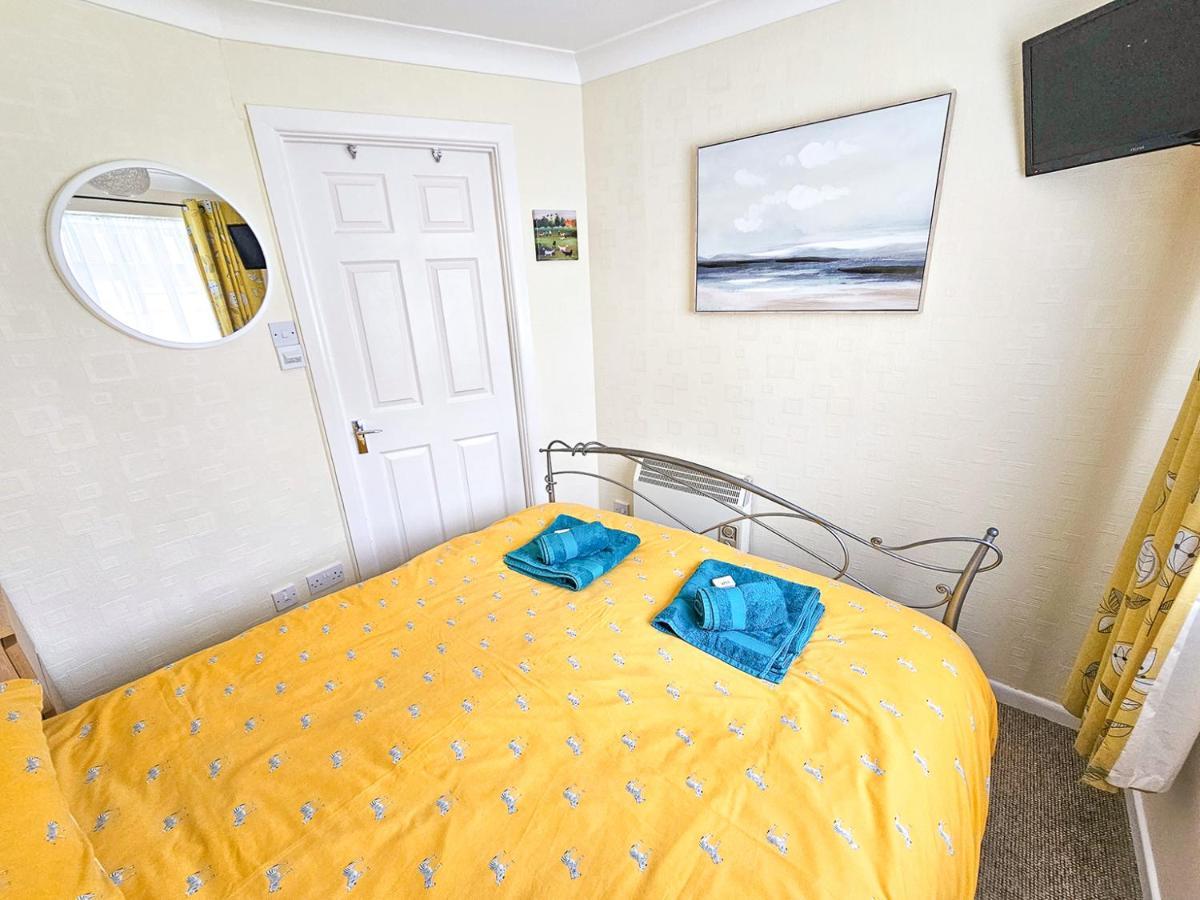 Dart Haven - Cheerful Holiday Bungalow In Galmpton Exteriör bild